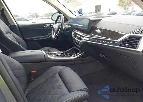 2025 BMW X7 xDrive40I from USA, damaged, VIN 5UX23EM03S9X15939